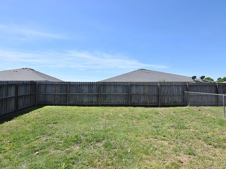 1400 Cavalry Ln, Killeen — Photo 17