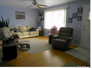 12 Crest Hill Dr, Rochester, NY 14624