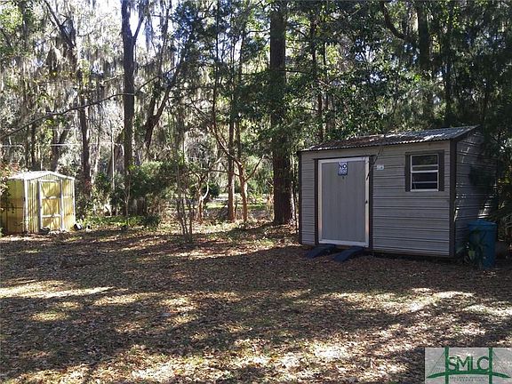 3rd image of 275 Tideland Dr