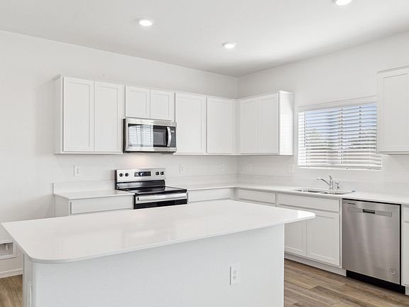 4th image of 18359 W SMOKETREE Drive