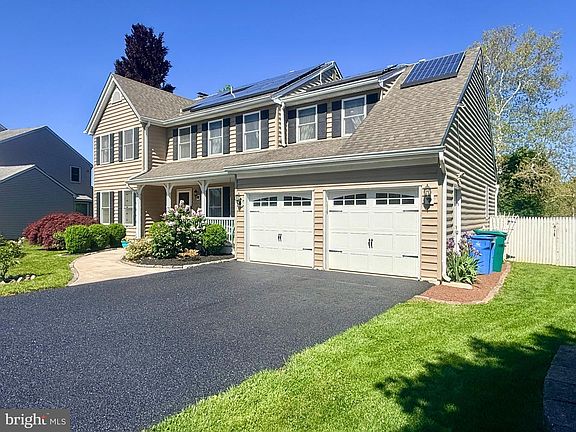 3rd image of 501 Stanford Rd