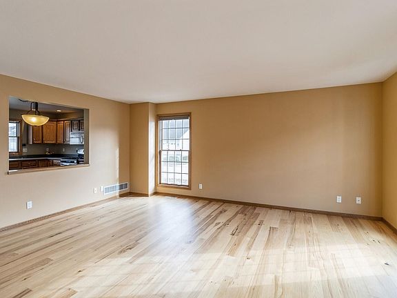 3rd image of 2703 Bristol Dr