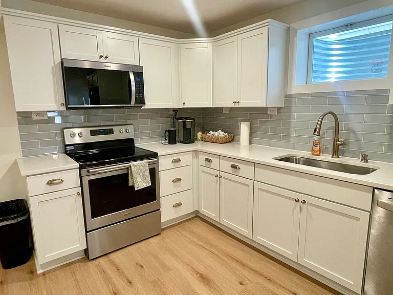 2442 Carrollton Ave #B — Photo 3