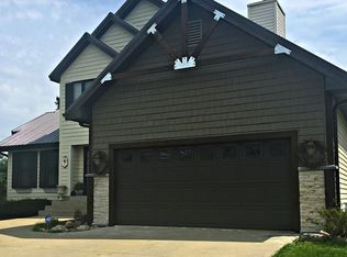 1355 N Wozniak Rd, La Porte, IN 46350