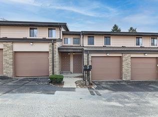 315 Cheviot Chase UNIT 4, Waukesha, WI 53186
