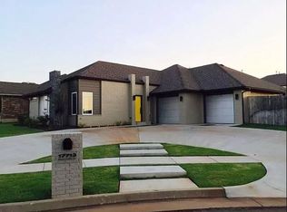 17713 Black Hawk Cir, Edmond, OK 73012