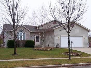 5th image of 304 Oakbrook Dr