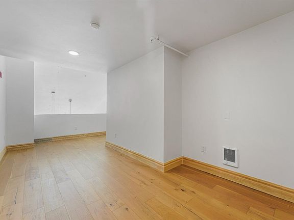 5th image of 311 Oak Street #840