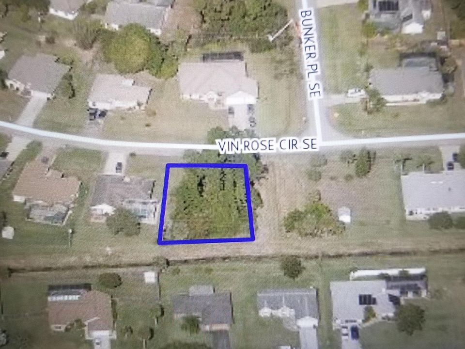 1st image of 350 Vin Rose Cir SE