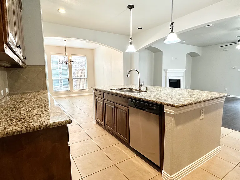 10517 Matador Dr — Photo 6
