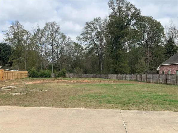 44295 Forbes Farm Dr, Hammond, LA 70403