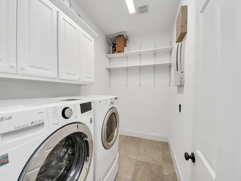 1807 Ravenel Ln — Photo 42