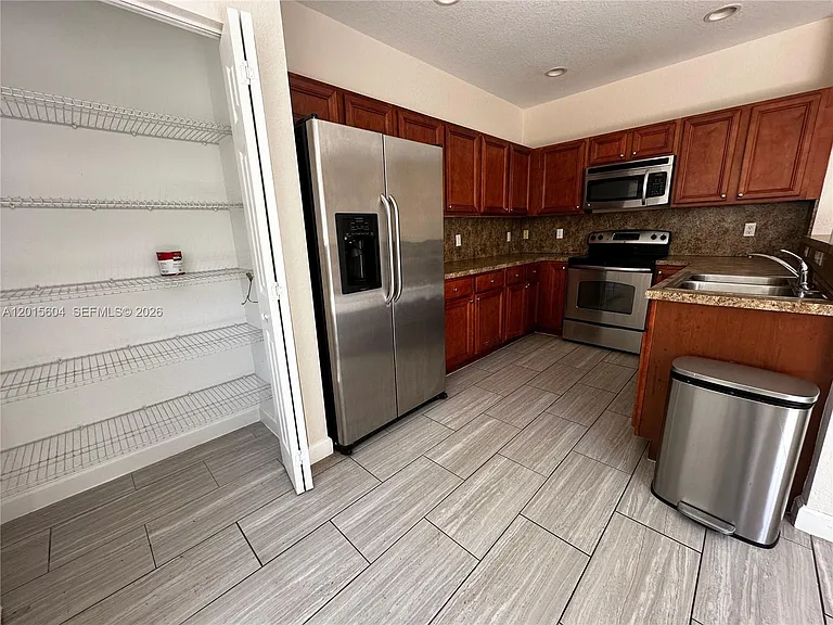 1036 NE 208th St #1036 — Photo 5
