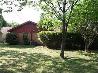 3rd image of 513 Upland Ln