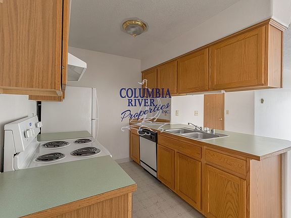 3rd image of 4244 Ocean Beach Hwy APT 210
