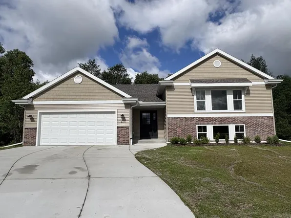 269 Cardinal DRIVE, Sullivan, WI 53178