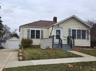 817 3rd Ave SW, Pipestone, MN 56164