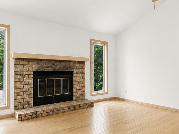 5th image of 6237 Arroyo Vista Dr NE