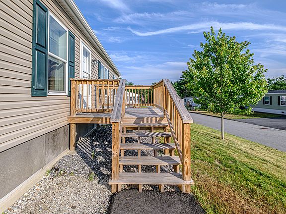 4th image of 6 Cypress Drive