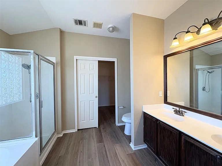 800 Bull Creek Pkwy — Photo 18