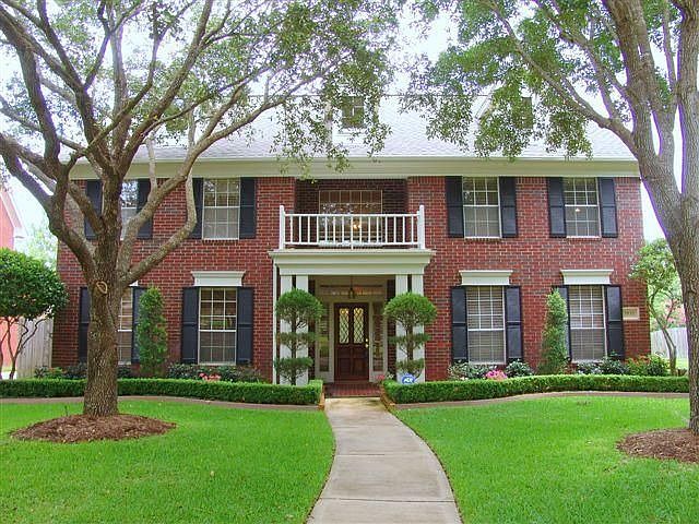 2nd image of 3531 Meadow Spring Dr