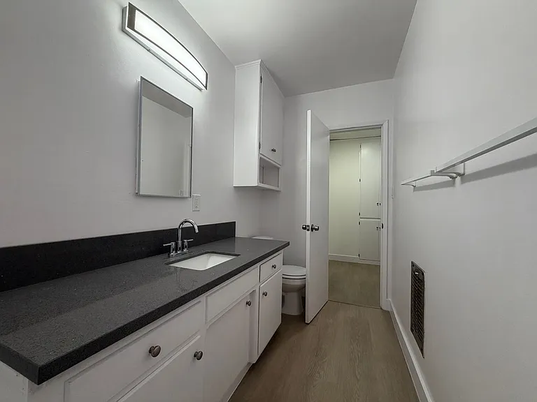 1315 N Columbus Ave. — Photo 12