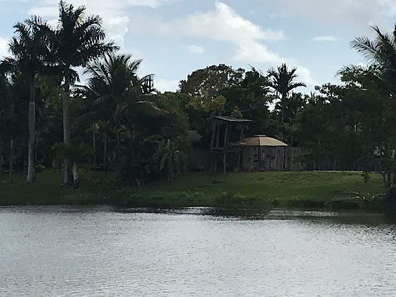 2nd image of 841 NE 182nd Ter