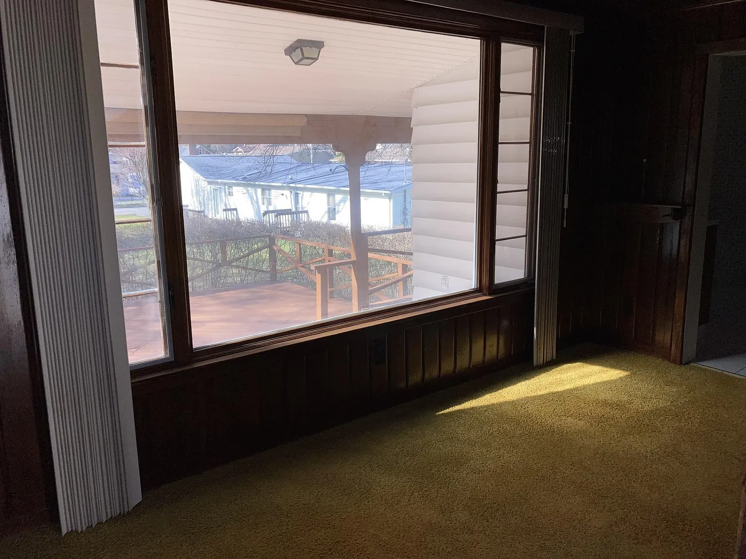 3 bed, 2400 sqft, $2,000 — Photo 3