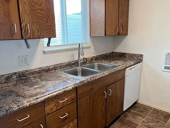 5th image of 308 N Georgia Ave APT 3