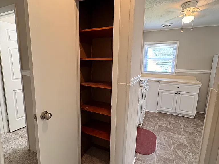 1821 Andrews Blvd — Photo 15