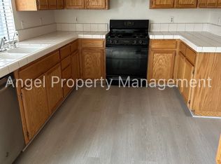 4205 Woodwillow Ln, Elk Grove, CA 95758