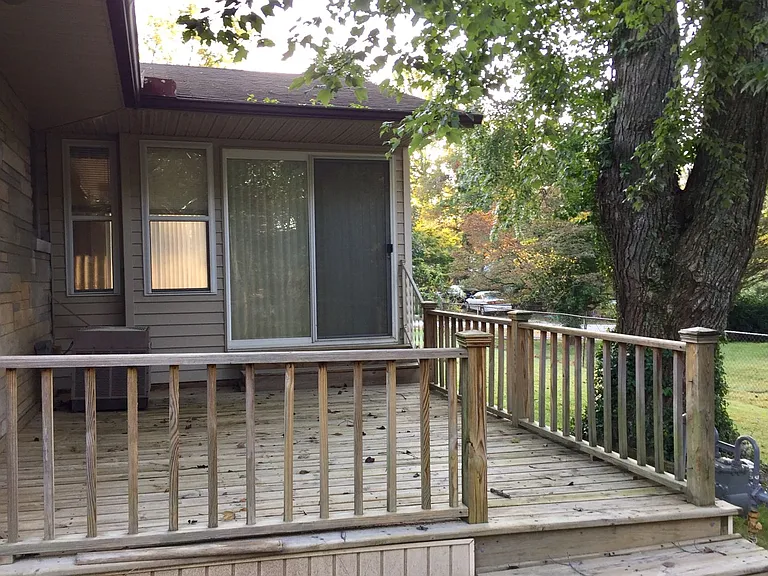 141 N Overhill Dr — Photo 14