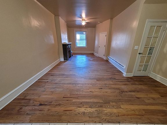 3rd image of 12XX N 42nd St #1
