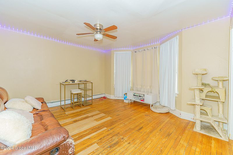 3rd image of 497 Washington Avenue