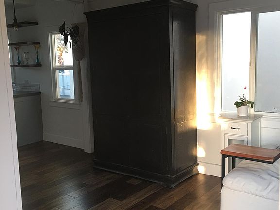 2nd image of 820 Portsmouth Ct #1/2
