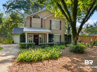 2102 Victoria Dr, Daphne, AL 36526