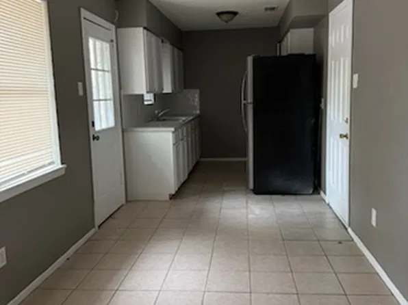 6224 Denham Dr, Dallas, TX 75217