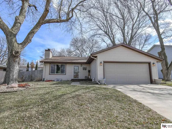 720 Rockhurst Dr, Lincoln, NE 68510