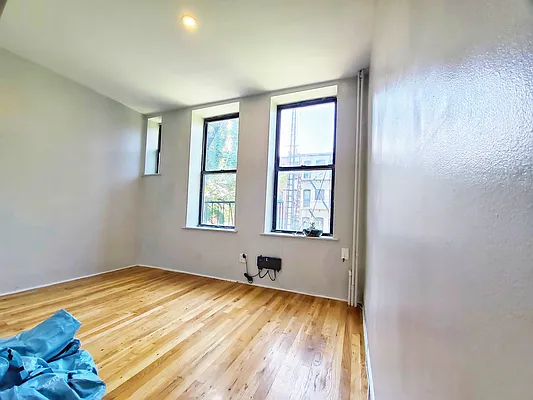 Rented by Nooklyn NYC LLC | media 27