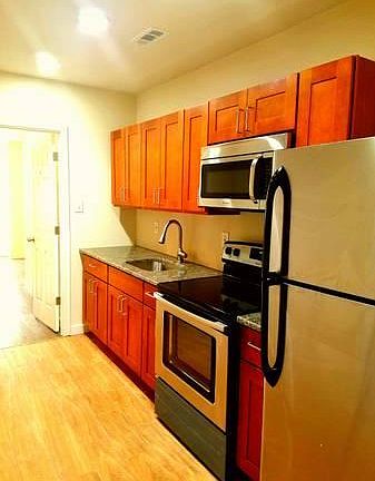 2nd image of 1913 W Montgomery Ave #2B