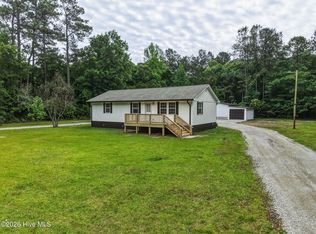 206 Village Drive, Beaufort, NC 28516