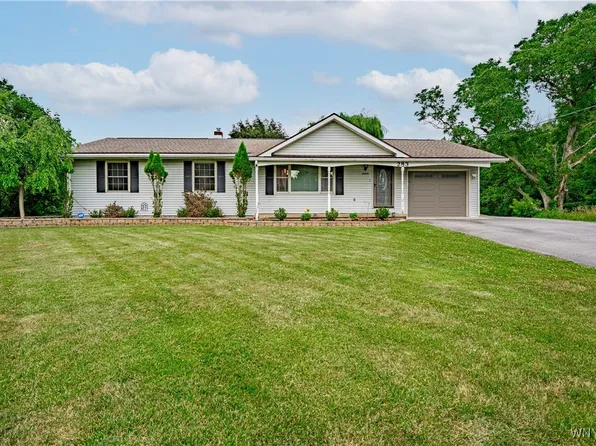 283 Erin Rd, Medina, NY 14103