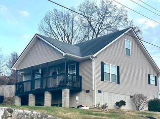 608 Poplar St, Ravenna, KY 40472