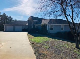 208 Cornerstone Dr, Greenwood, SC 29649