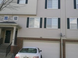 283 Evergreen Cir, Gilberts, IL 60136