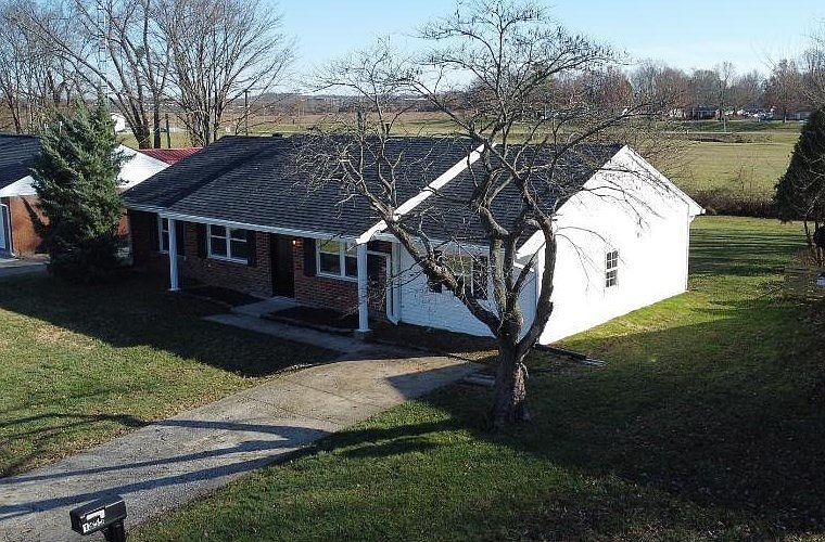 1st image of 1355 Meadowlane Dr