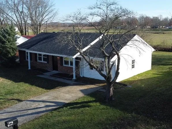 1355 Meadowlane Dr, Lewisport, KY 42351