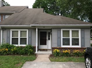 100 Barn Swallow Rdg, Yorktown, VA 23692