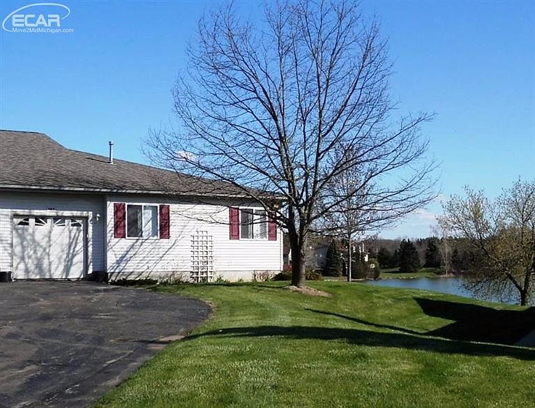 1st image of 1083 Lake Park Cir