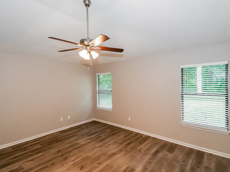 2712 Secret Harbor Dr — Photo 15